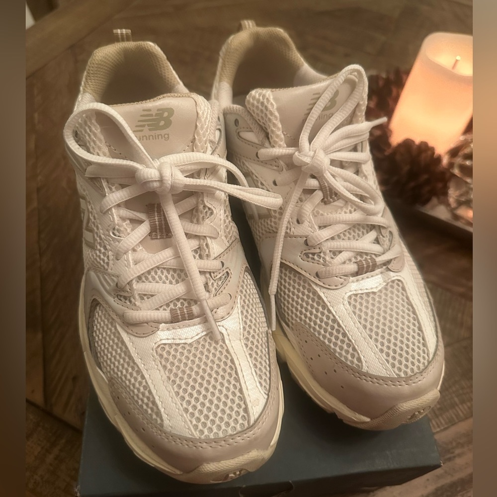 New Balance 530 Beige 8.5 - Picture 4 of 11